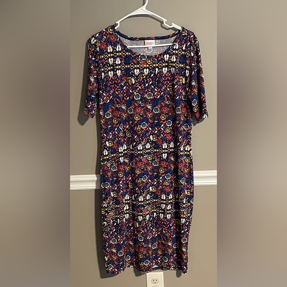Aztec Floral Patterned T Shirt Dress. - Picture 4 of 9